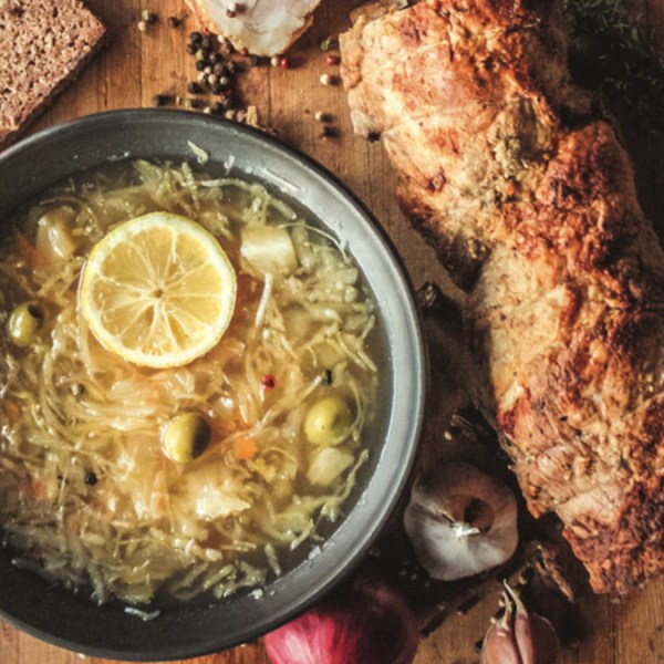 SKĀBĒTU KĀPOSTU ZUPA